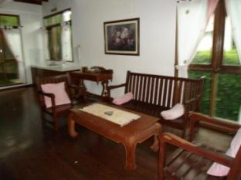 Nasta Inn Trawas Esterno foto